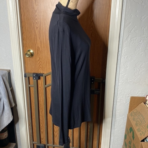 NWT Cabi Black Mock Neck Top w/ Thumb Holes Size L - Picture 5 of 8